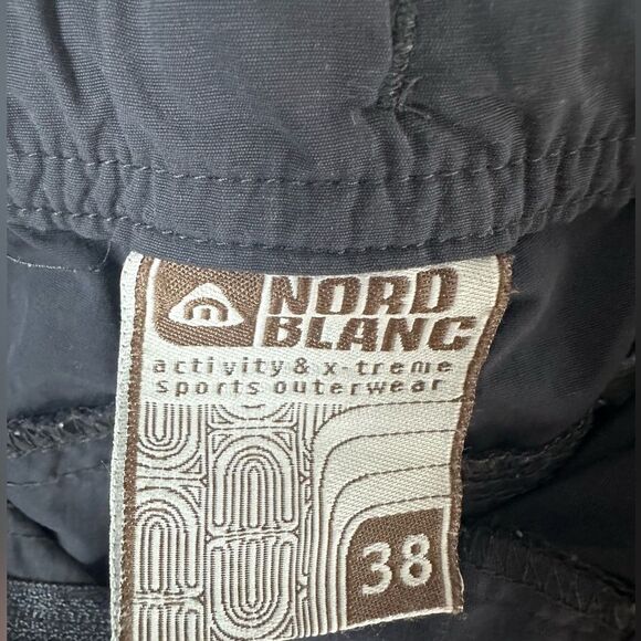 NordBlanc Hiking Pants – Size Small – Convertible to Quarter Pants - Picture 2 of 8